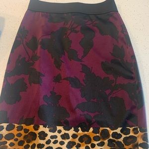 Express Pencil Skirt w Purple & Leopard Print - 0